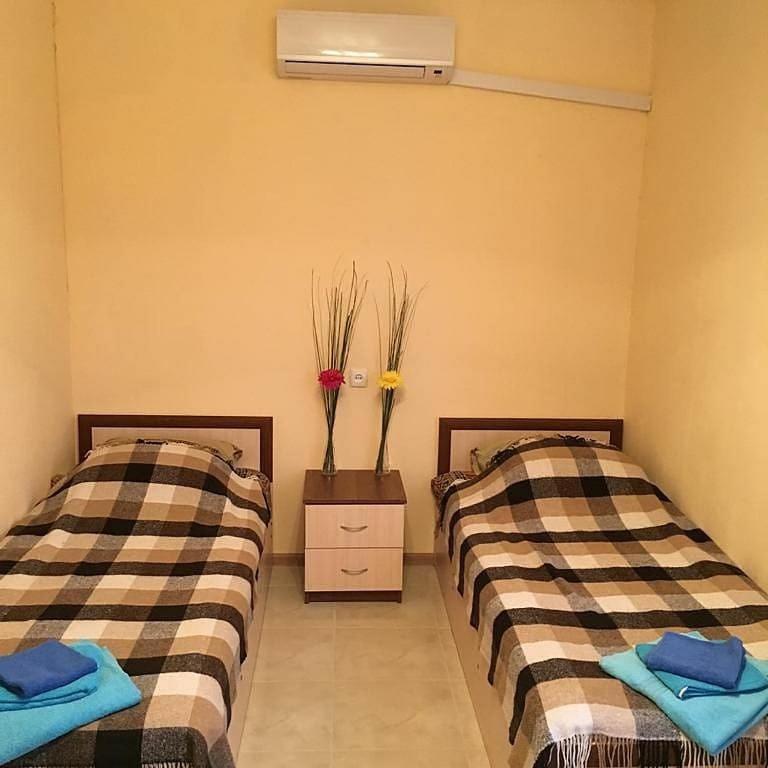 Solnechny Bereg Guest House Gudauta Bagian luar foto