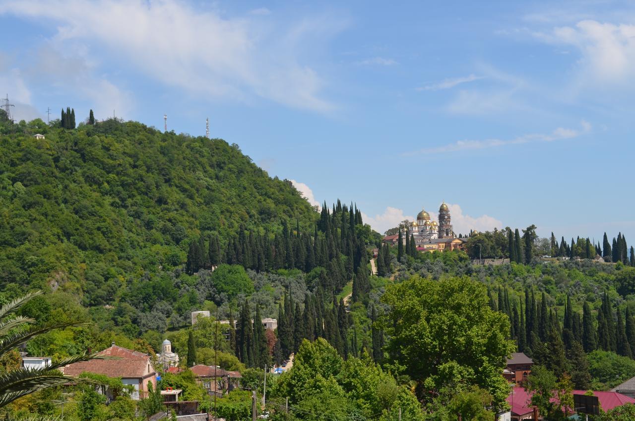Solnechny Bereg Guest House Gudauta Bagian luar foto