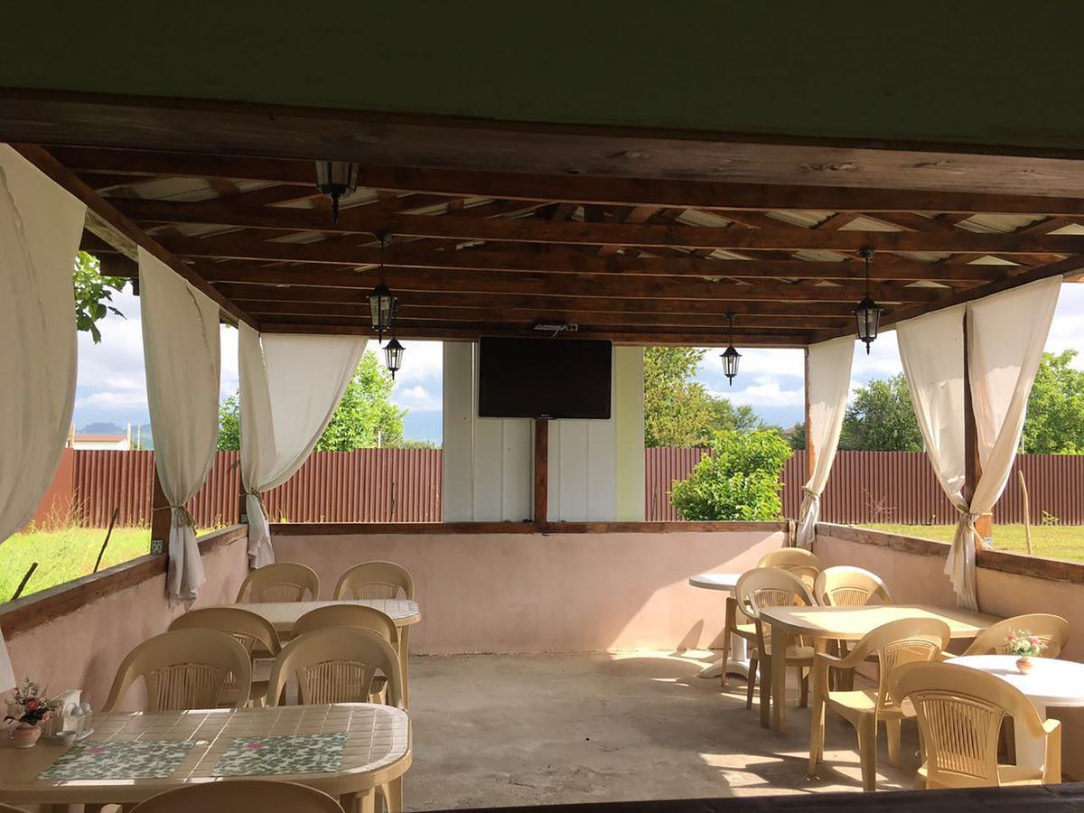 Solnechny Bereg Guest House Gudauta Bagian luar foto