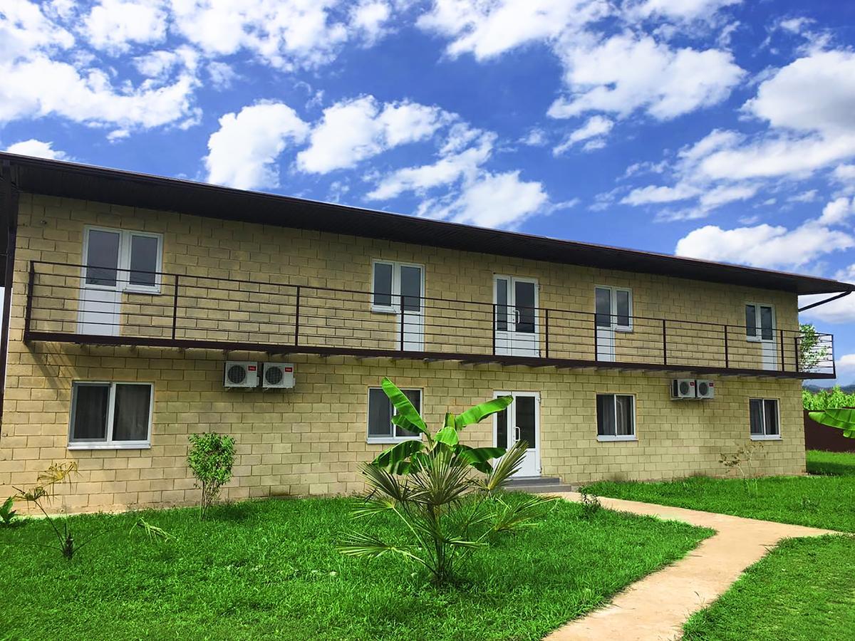 Solnechny Bereg Guest House Gudauta Bagian luar foto