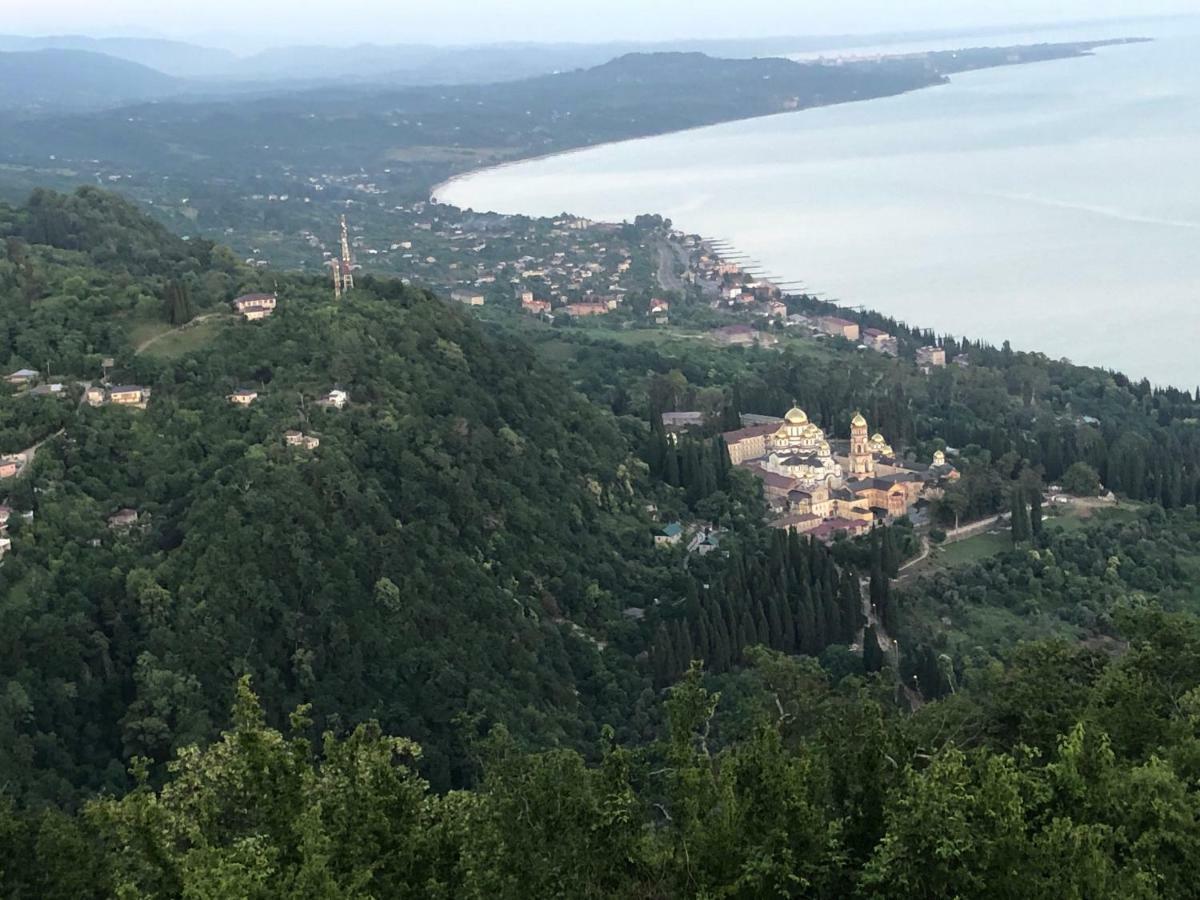 Solnechny Bereg Guest House Gudauta Bagian luar foto